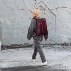 DB BAGS Db The Strøm Backpack -Wells Outlet 668 01e08835c9 hallvardkolltveit raspberry quarry 918 full