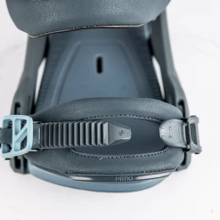 NITRO SNBD/ L1 OUTERWEAR Nitro One Snowboard Binding 2023 18 NITRO SNBD/ L1 OUTERWEAR Nitro One Snowboard Binding 2023 -Wells Outlet 836483 004 One Nice View Detail 8 2000x1334 2d6e8847 2c35 4abc bcd9 7ad7d4f490aa