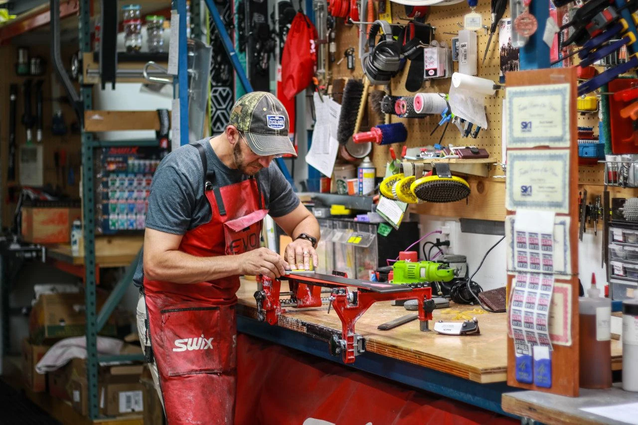 Gear West Standard Ski Tune 3 Gear West Standard Ski Tune