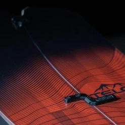 TELOS SNOWBOARDS Telos DST Splitboard Snowboard 2022 8 TELOS SNOWBOARDS Telos DST Splitboard Snowboard 2022 -Wells Outlet Telos DST158 Split Detail 21 1296x 0e0734dc 78c7 4c02 94fc b951e2c7555e